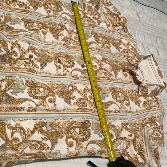 Gorgeous Tommy Bahama Paisley Print Button Down Shirt - Picture 8 of 10